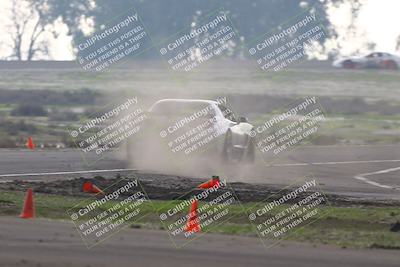 media/Jan-18-2026-CalClub SCCA (Sun) [[8bc6468723]]/Group 5 Race/Turn 1/